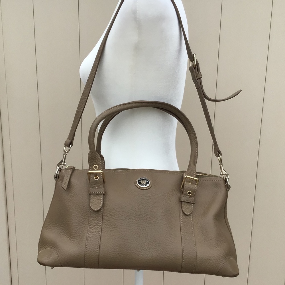 Vintage Dooney & Bourke satchel